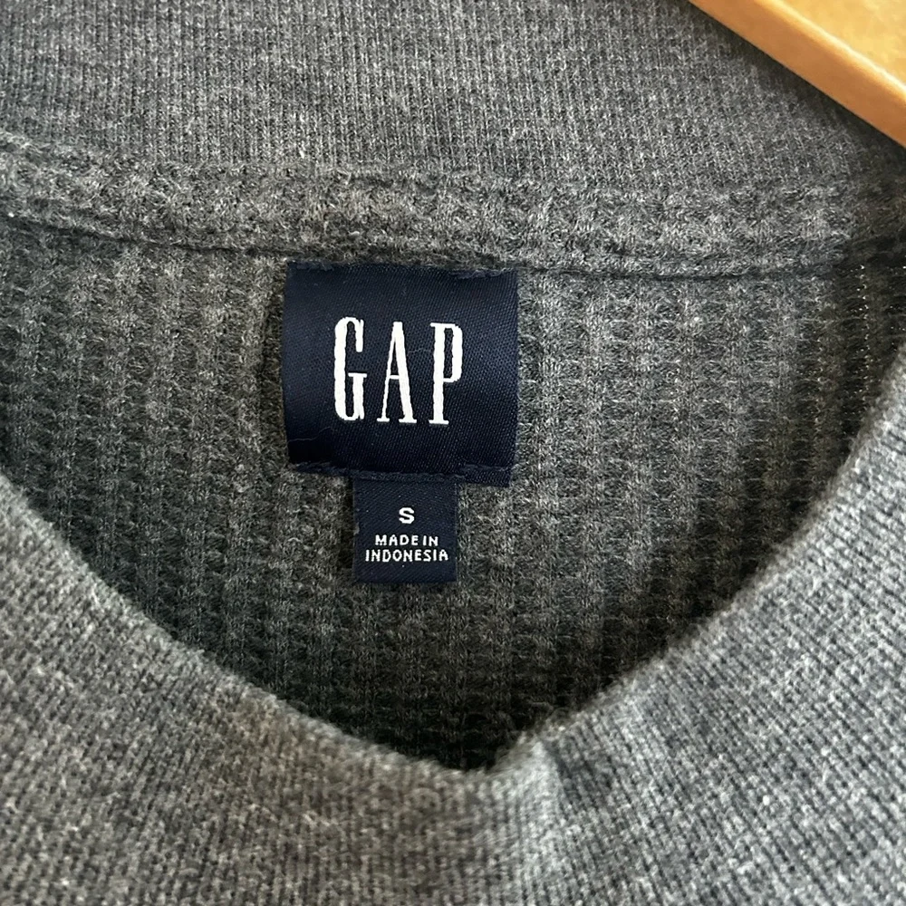 Gap oversized long sleeve waffle t-shirt - Picture 3 of 8